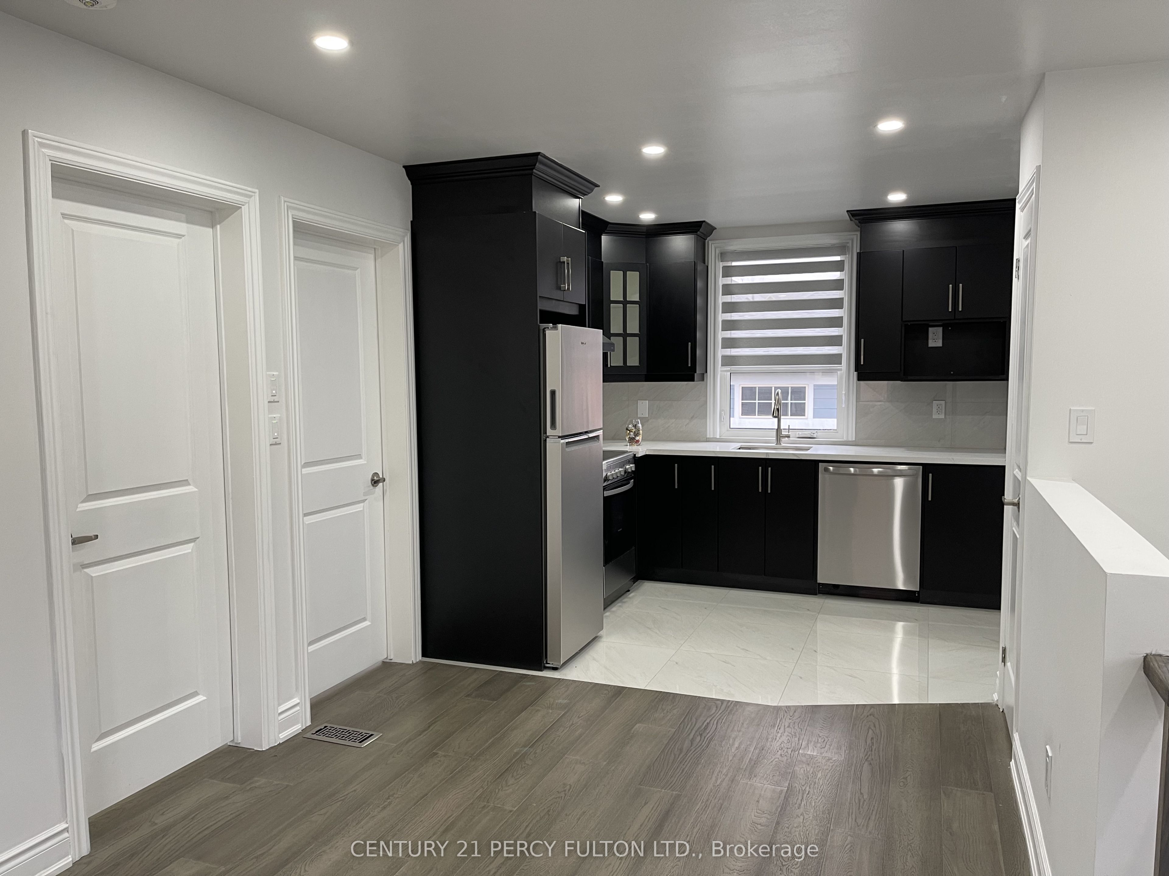 530 Country Glen Coach