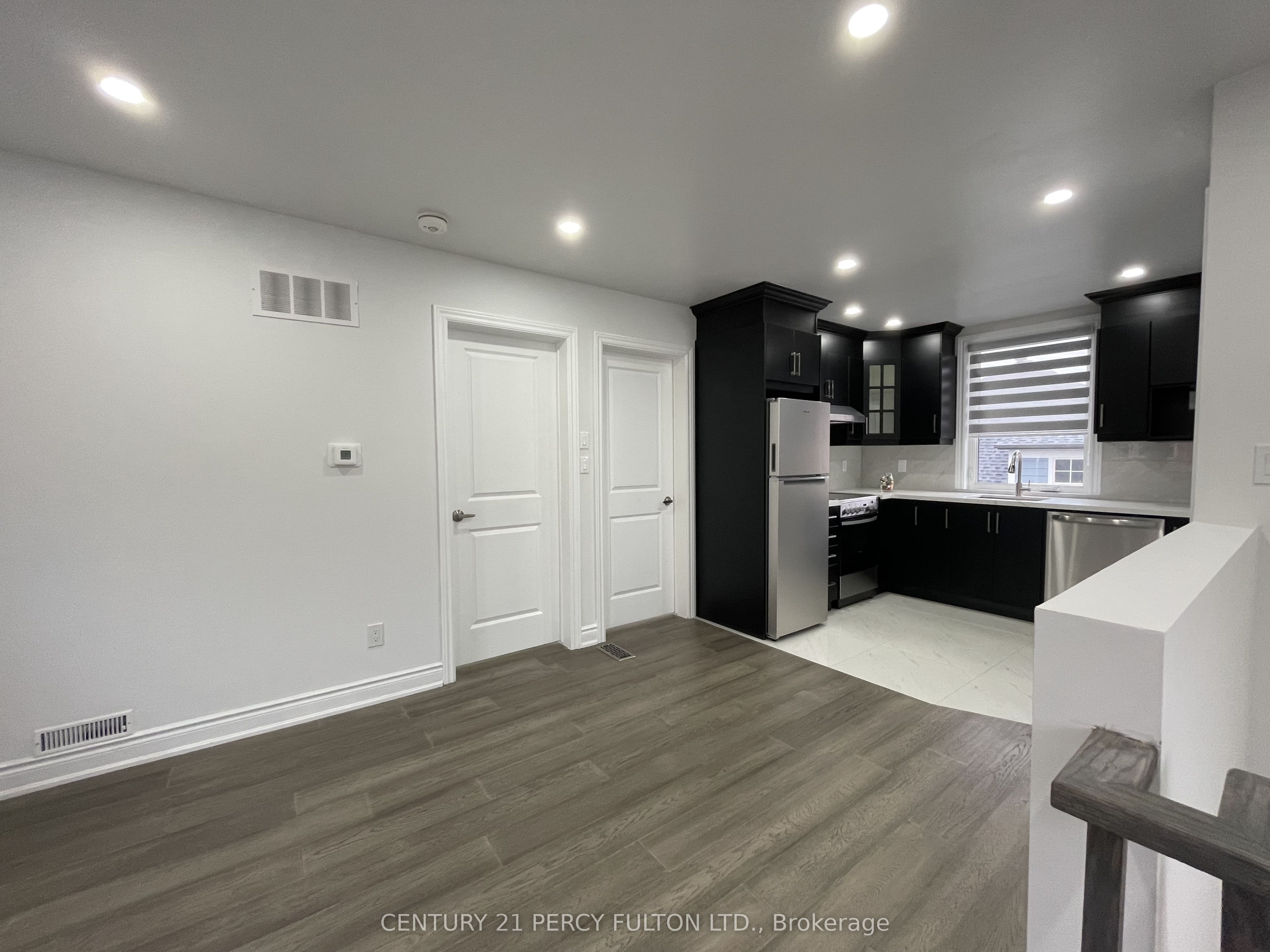 530 Country Glen Coach