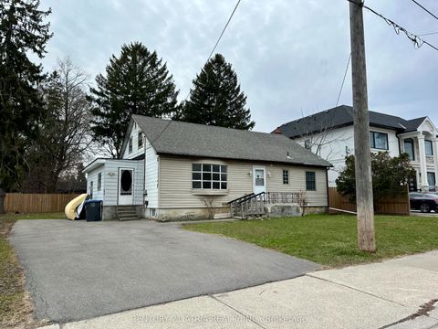 1070 Fergus Avenue Upper Mississauga ON L5E 2P1
