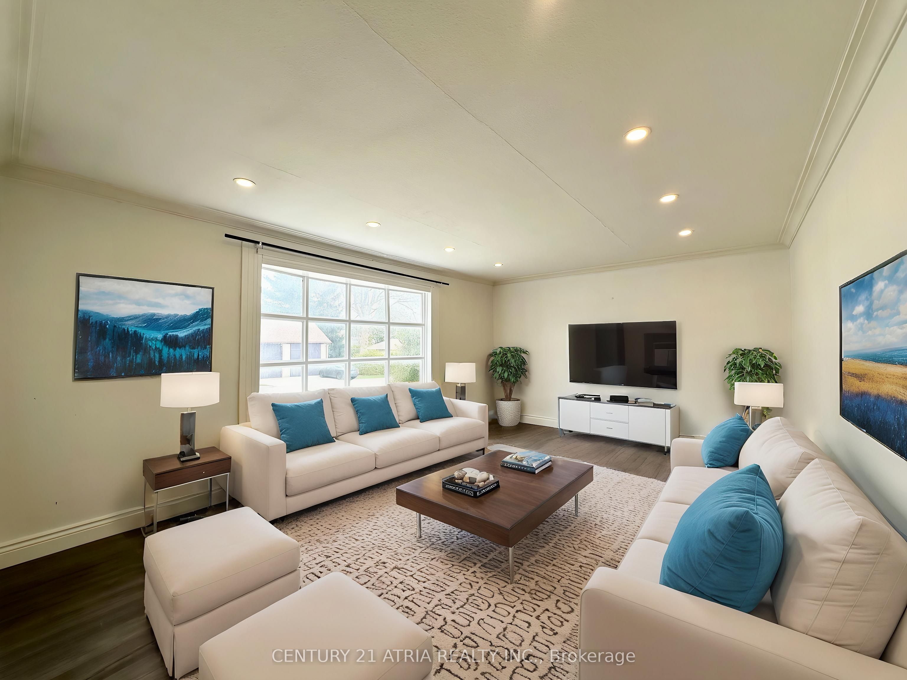1070 Fergus Avenue Upper