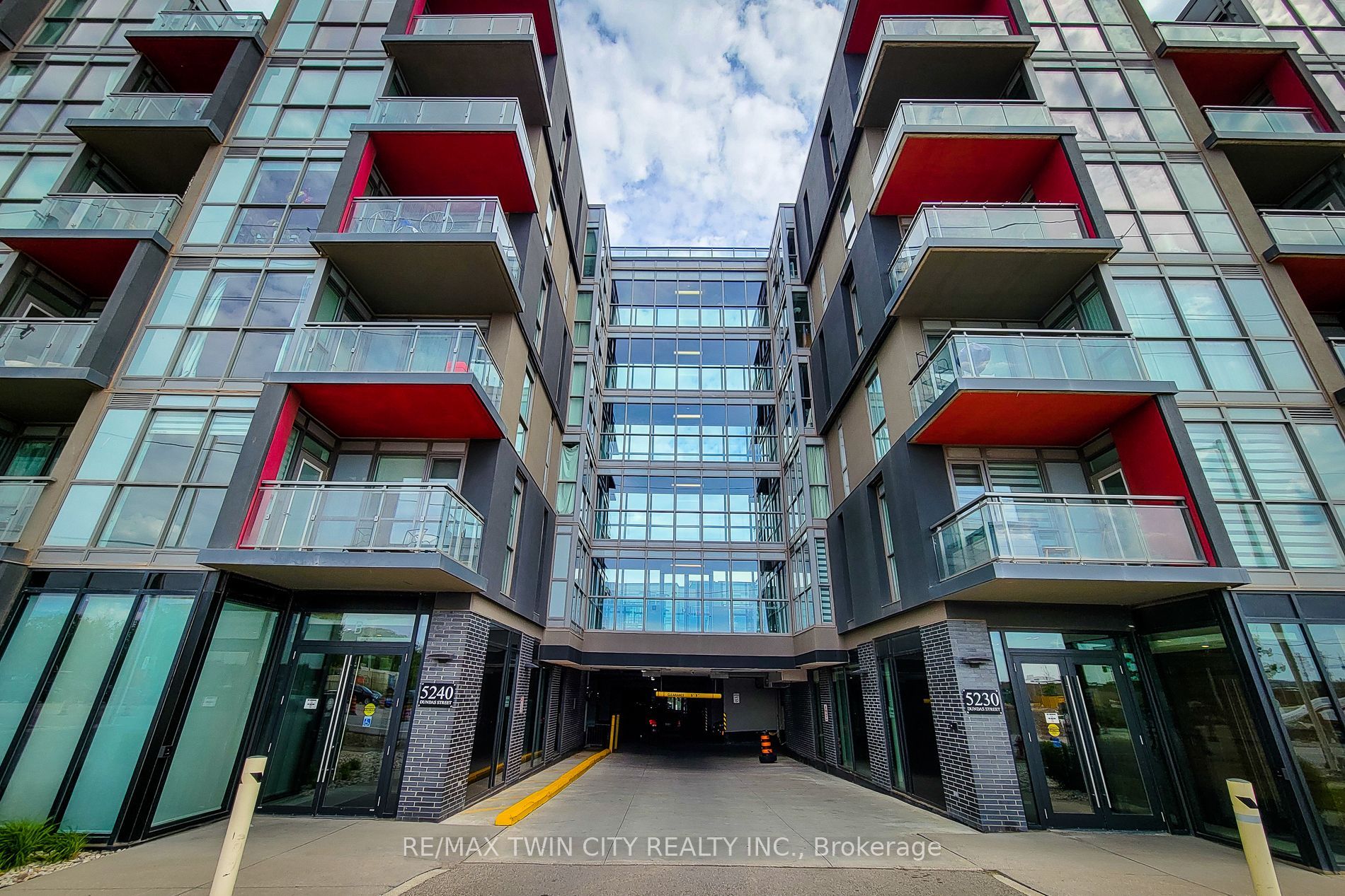 5240 Dundas Street B215