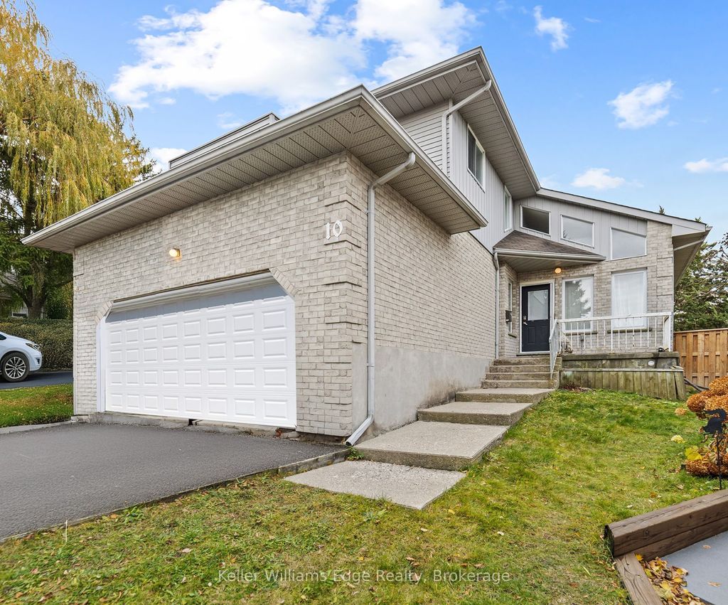 Photo of 10 Zeffer Place, Kitchener, ON N2A 3Y8 (MLS # X12559188)