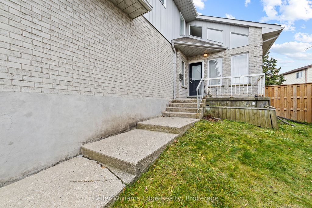 Photo of 10 Zeffer Place, Kitchener, ON N2A 3Y8 (MLS # X12559188)