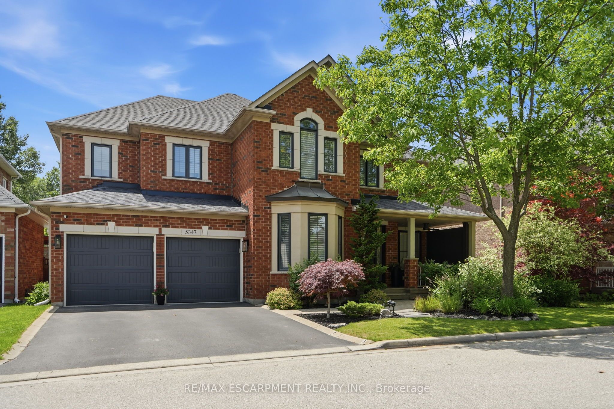 5347 Jameson Crescent