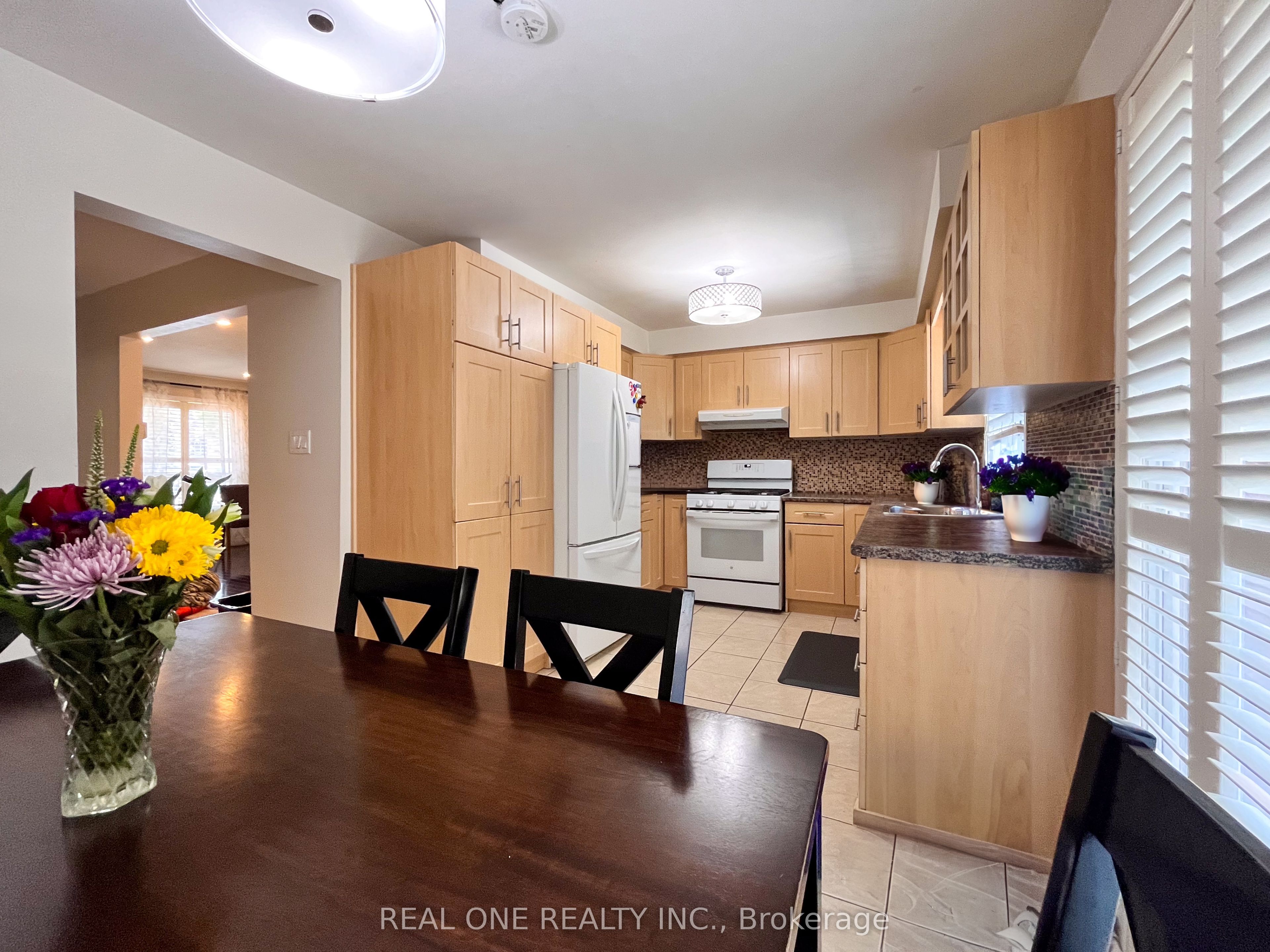 2785 Huntingdon Trail