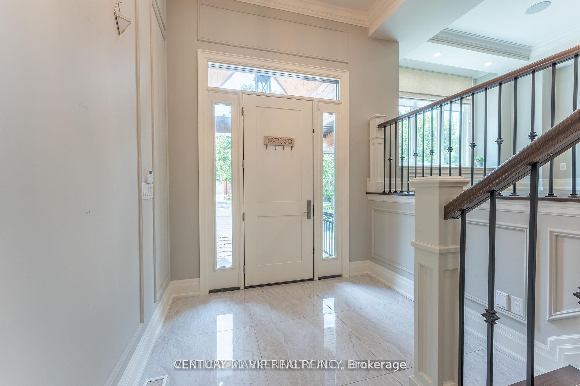 49 Roxaline Street