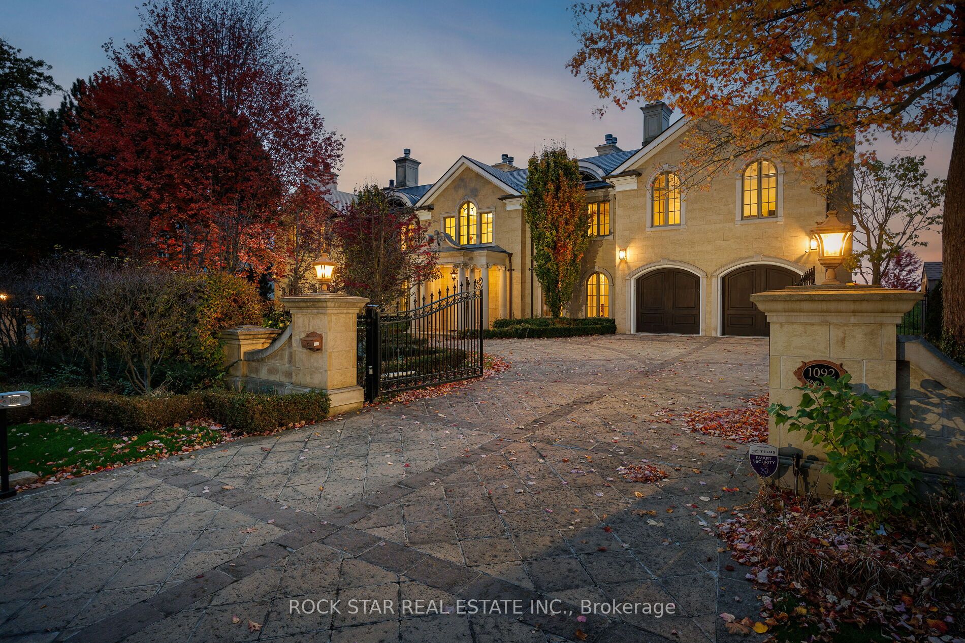 1092 Argyle Drive