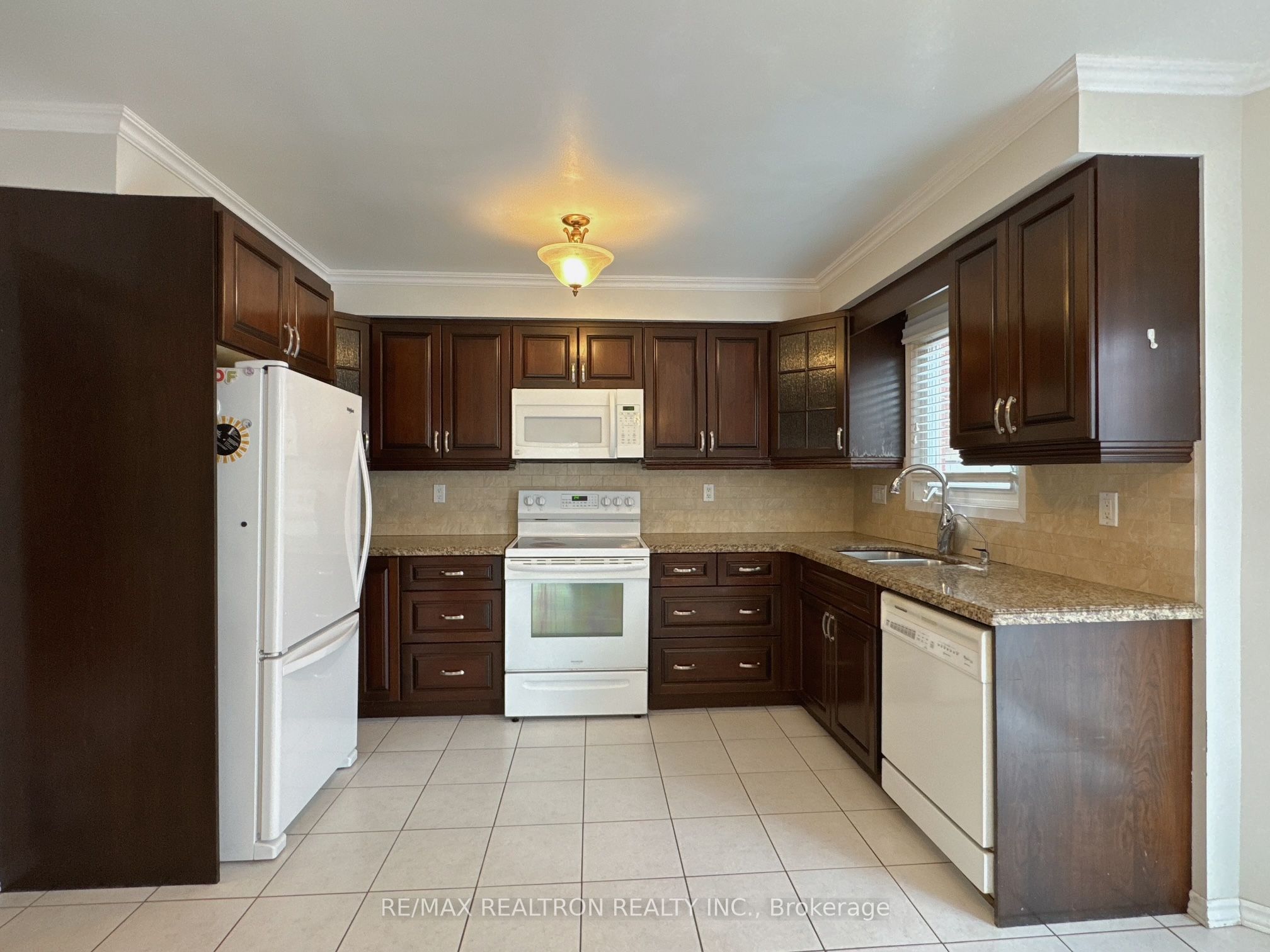 8 Belvedere Crescent