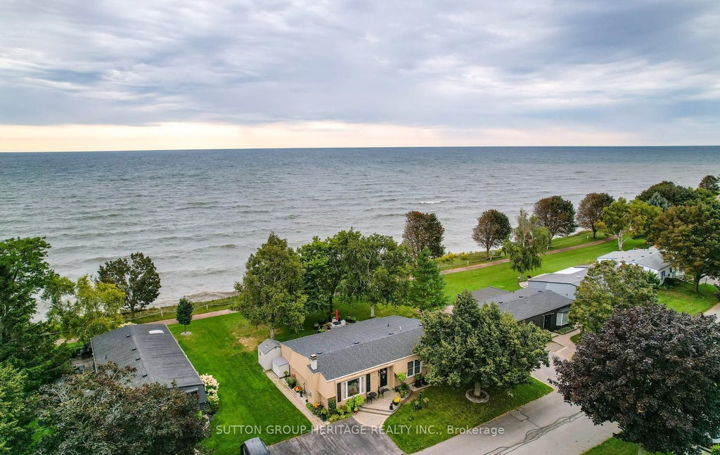 Photo of 89 Bluffs Road, Clarington, ON L1B 1B9 (MLS # E13829156)