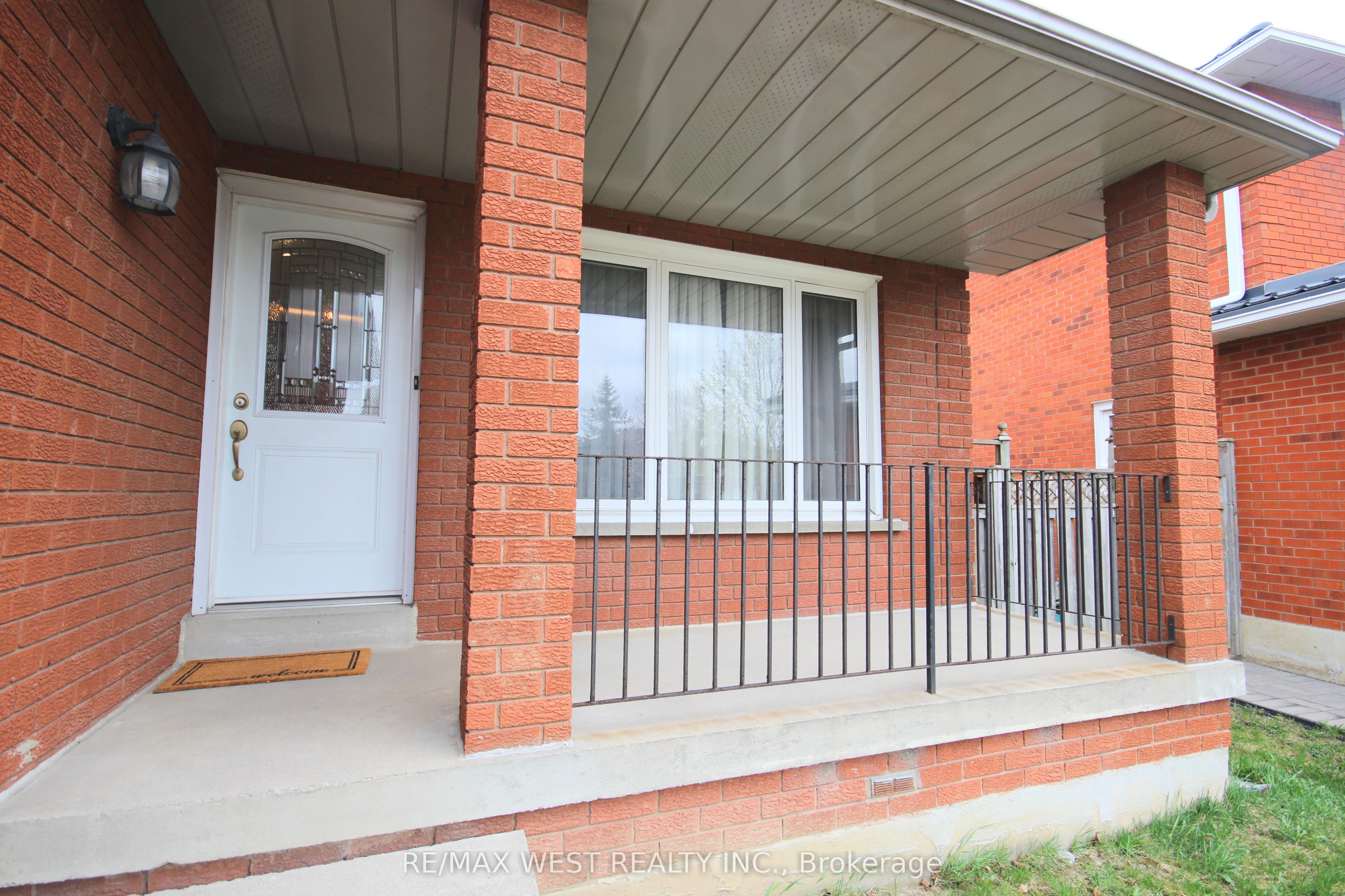 73 Hullrick Drive