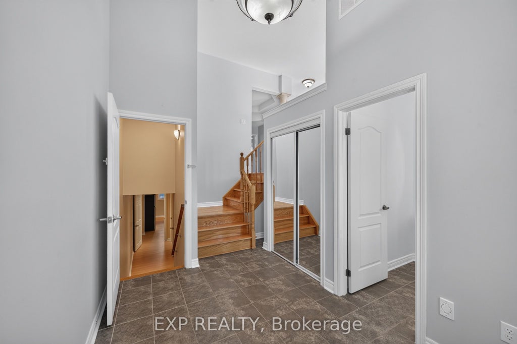 Photo of 209 Woodspring Avenue, Newmarket, ON L3X 3J4 (MLS # N13833722)