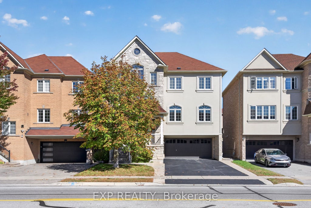 Photo of 209 Woodspring Avenue, Newmarket, ON L3X 3J4 (MLS # N13833722)
