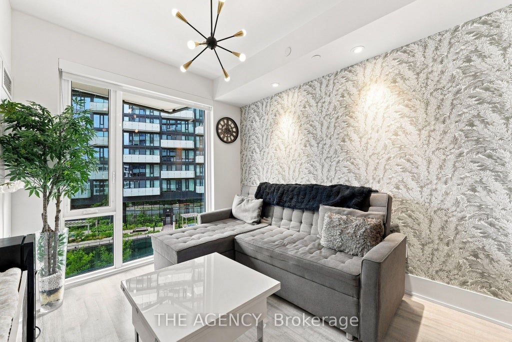 Photo of 470 Front Street #907, Toronto, ON M5V 0V6 (MLS # C13621162)