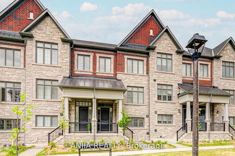 7 Bright Terrace Way E Markham ON L6C 3L5