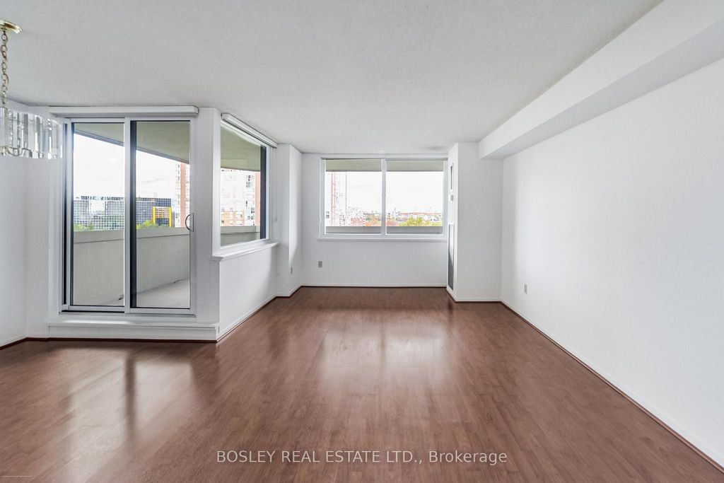 Photo of 75 Wynford Heights Crescent #902, Toronto, ON M3C 3H9 (MLS # C12484421)