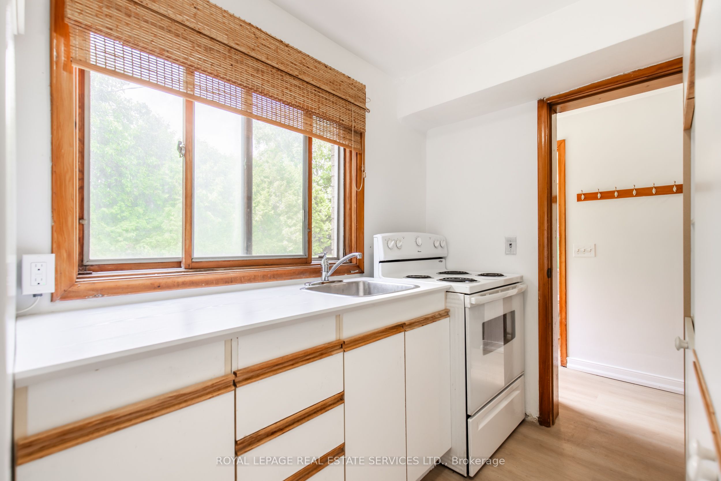 227 Lakeshore Road W Unit #2