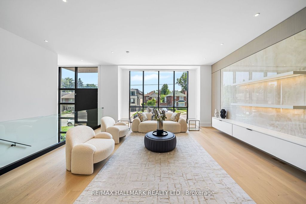 Photo of 22 Divadale Drive, Toronto, ON M4G 2N9 (MLS # C12513372)