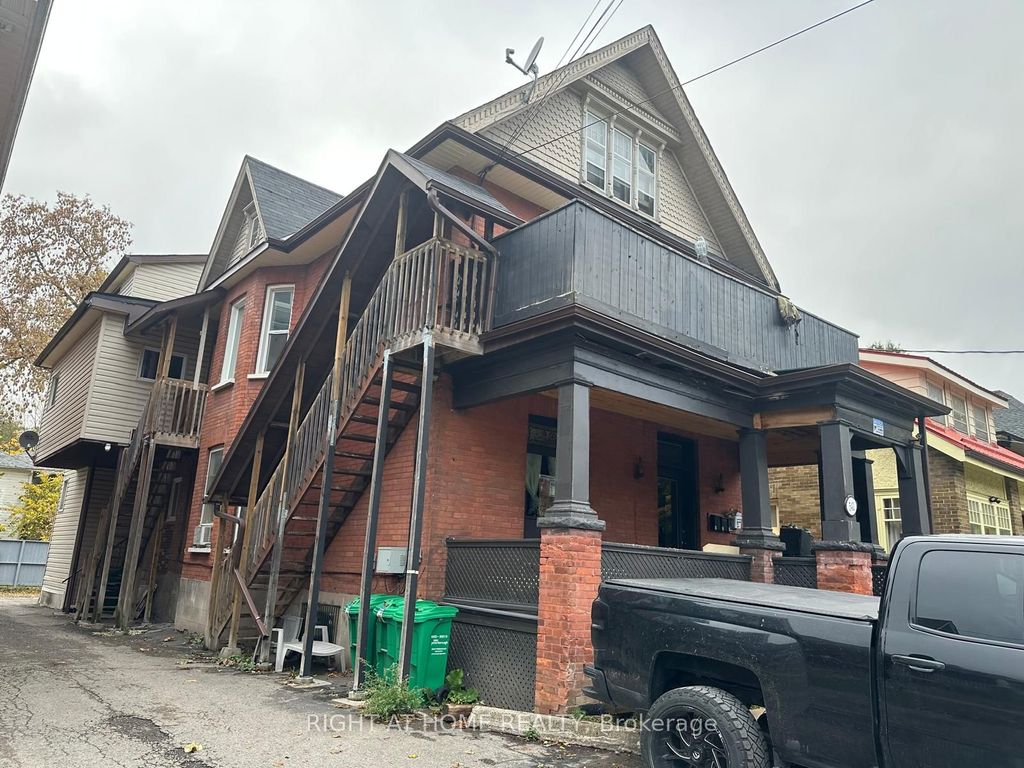 Photo of 541 Aylmer Street N, Peterborough, ON K9H 3W6 (MLS # X12978560)