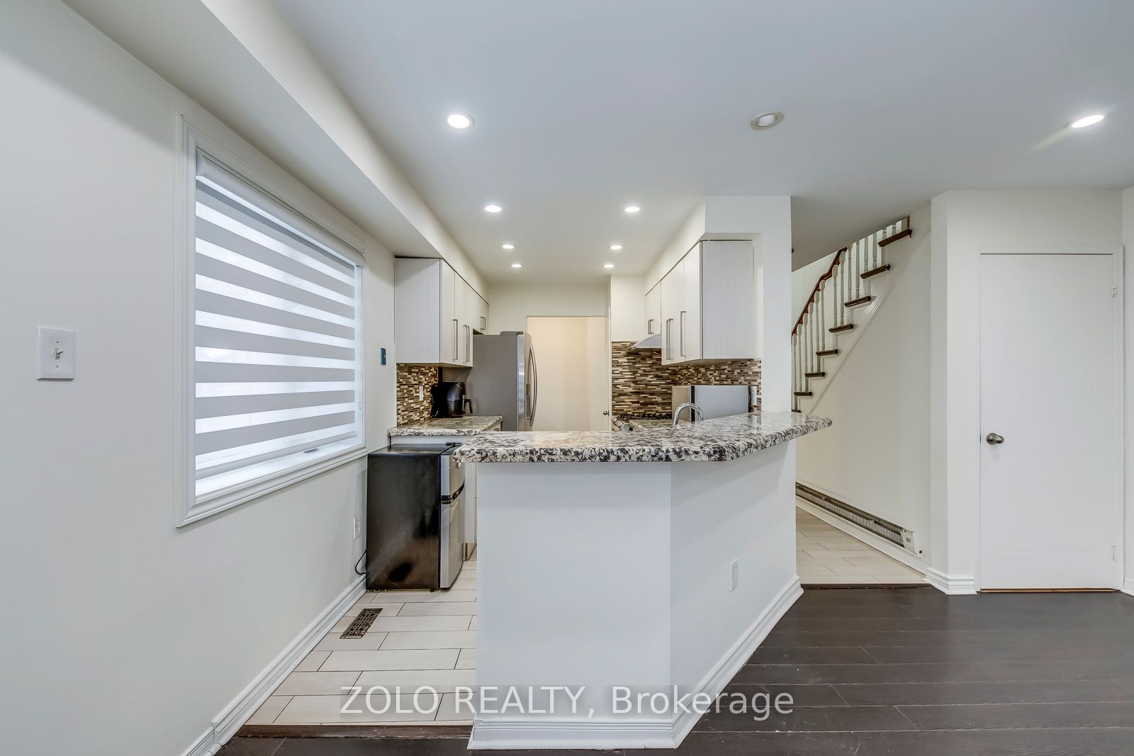 45 Bristol Road E 10