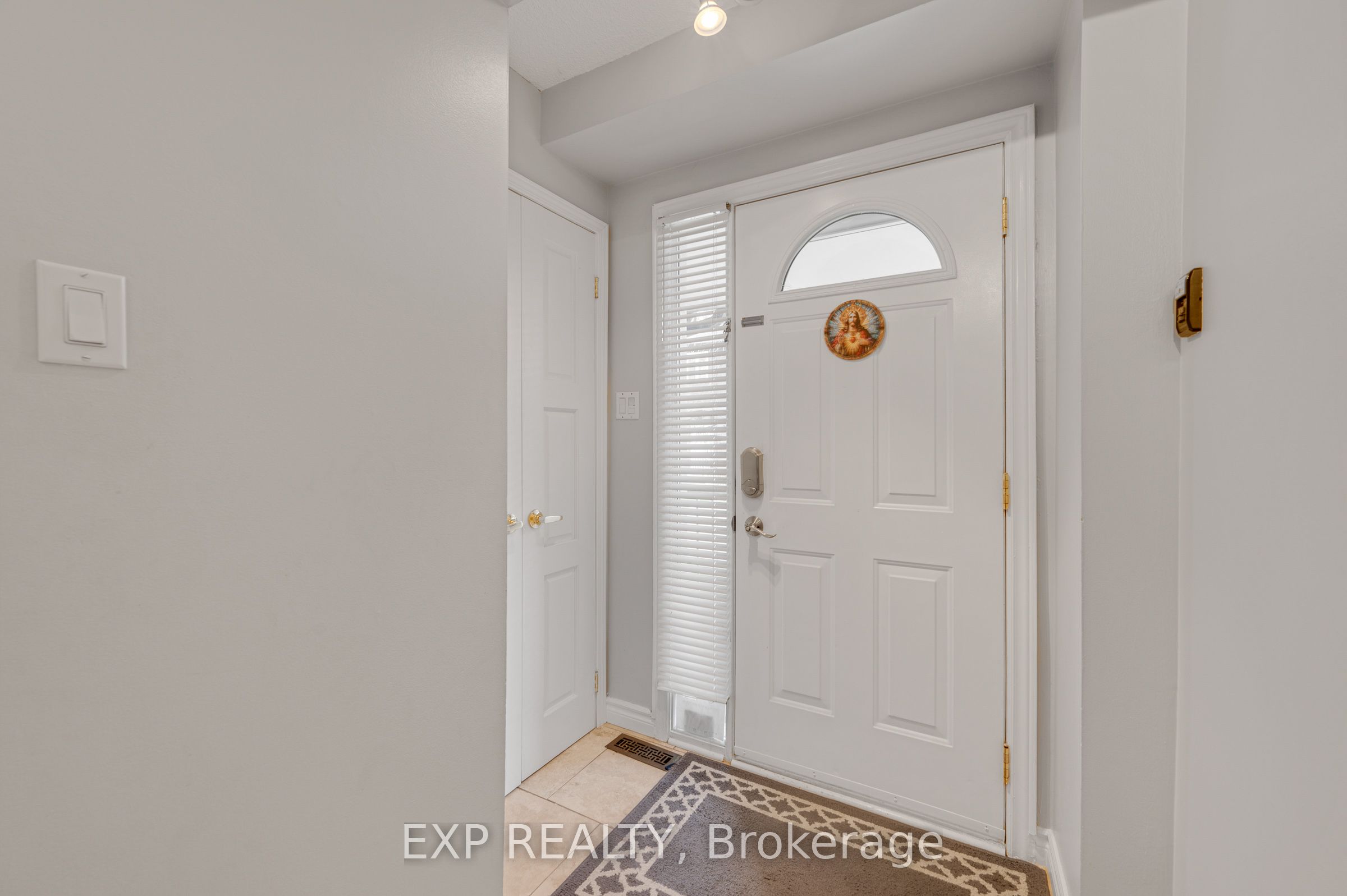 750 Burnhamthorpe Road E 31