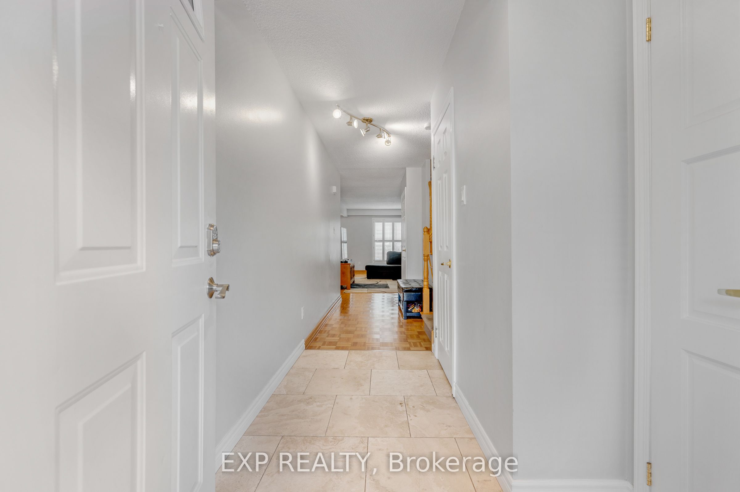 750 Burnhamthorpe Road E 31
