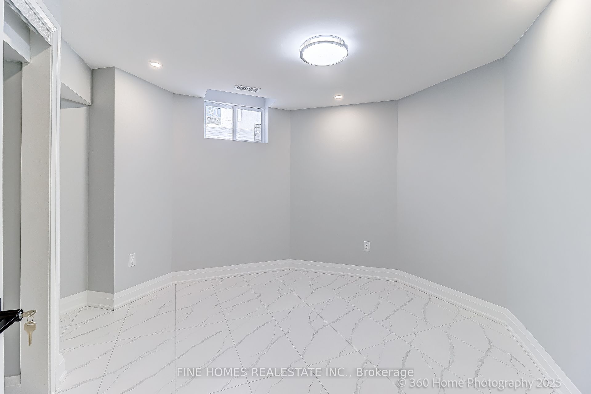 304 Drummond Drive Lower