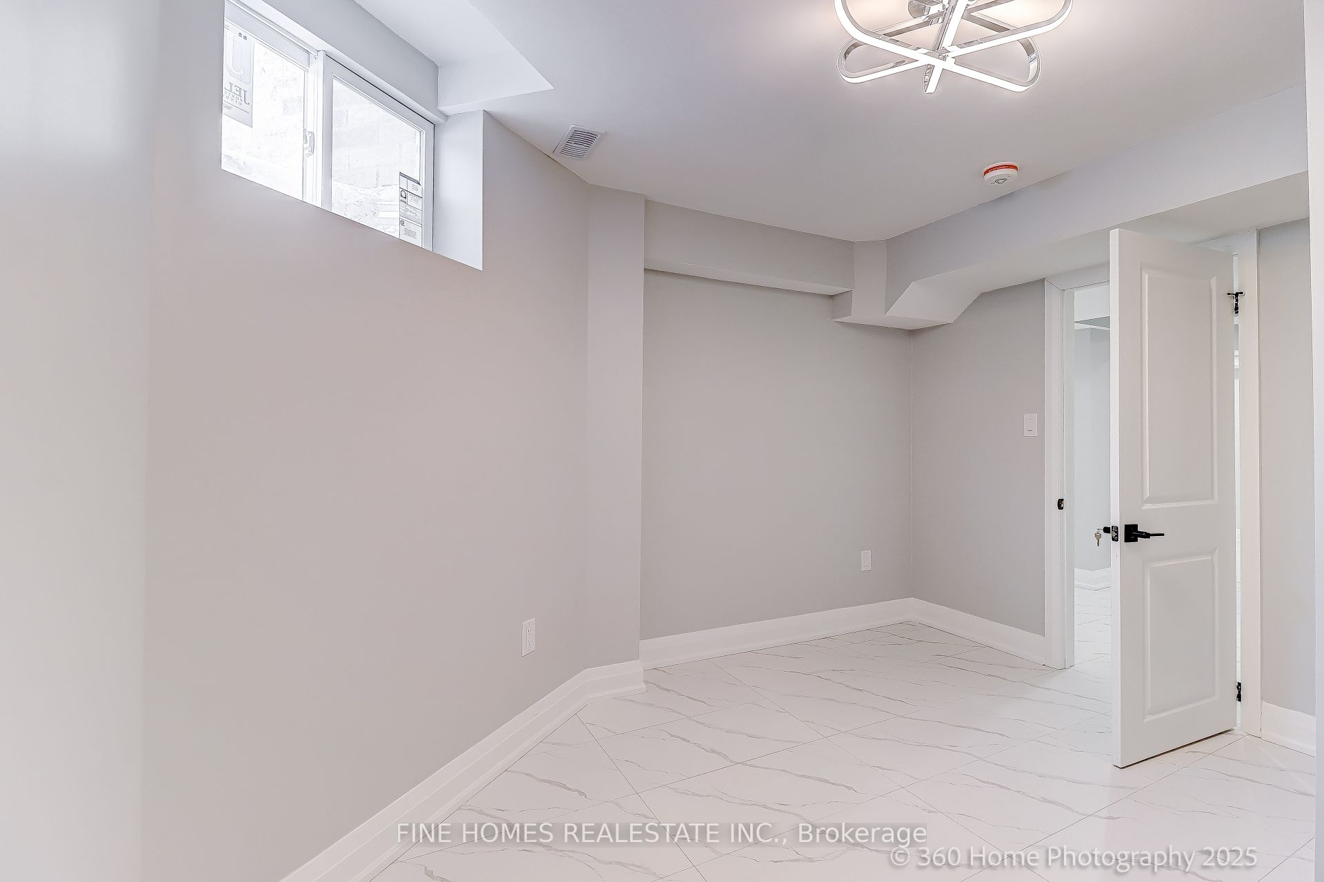 304 Drummond Drive Lower