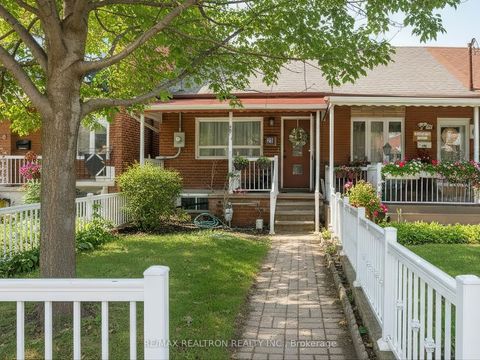 25 Moutray Street Toronto ON M6K 1W3