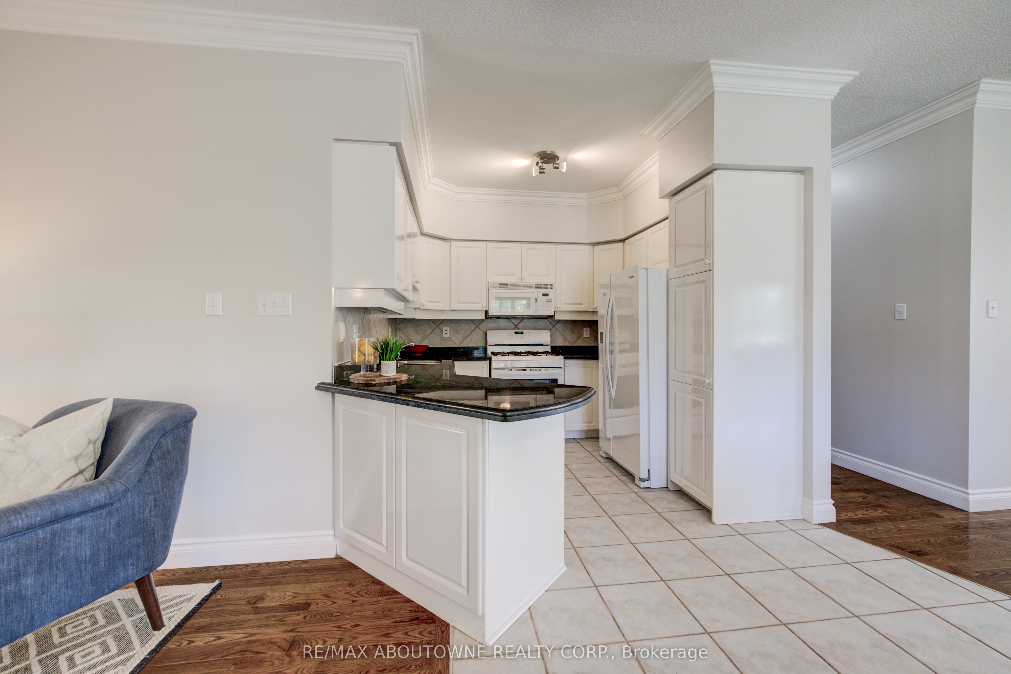 2163 LANGTRY Drive