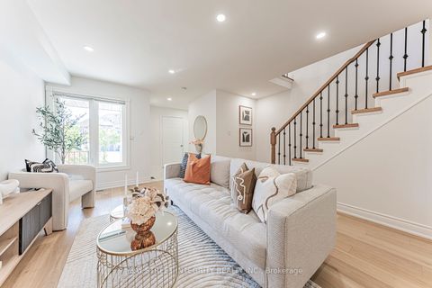 6847 Dillingwood Drive Mississauga ON L5N 6Z9