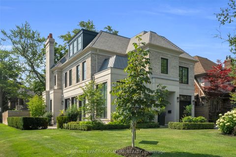 207 Strathallan Boulevard Toronto ON M1N 1T3