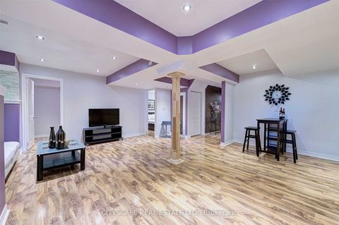 7091 Benjamin Court E Bsmt Mississauga ON L5W 0E1