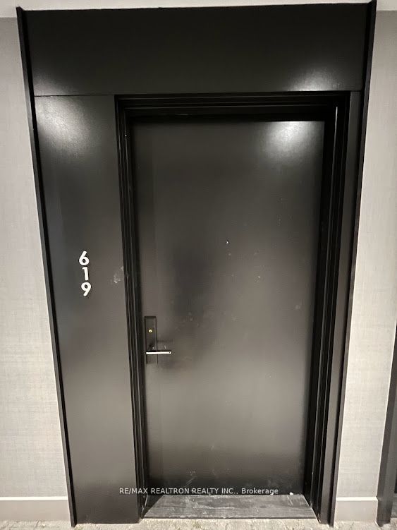 270 Dufferin Street 619