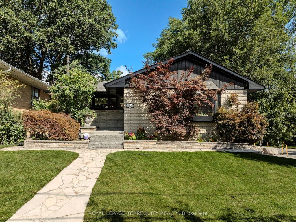 Photo of 92 Saskatoon Drive, Toronto, ON M9P 2G4 (MLS # W12376683)