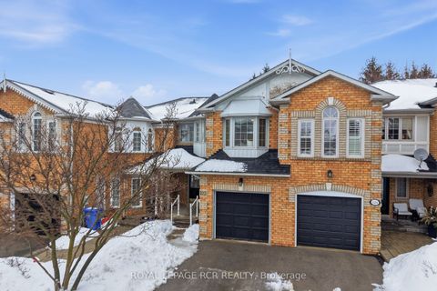 Property photo of 122 downey circle, aurora, ON l4g 7g1