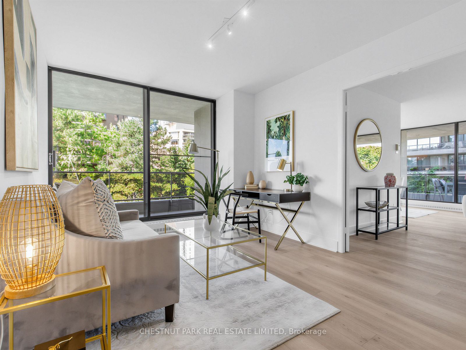 10 Avoca Avenue 401