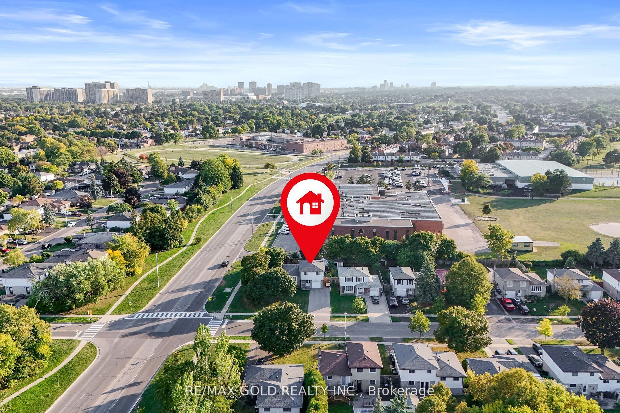 1 Greenbriar Road