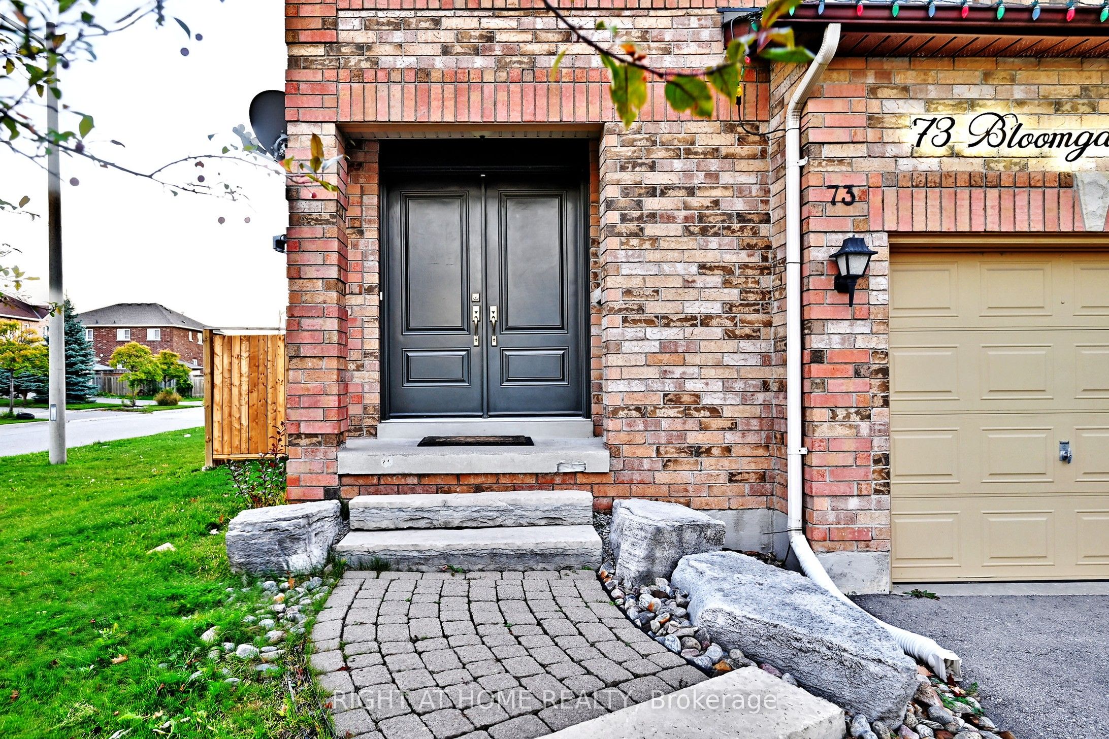 73 Bloomgate Crescent