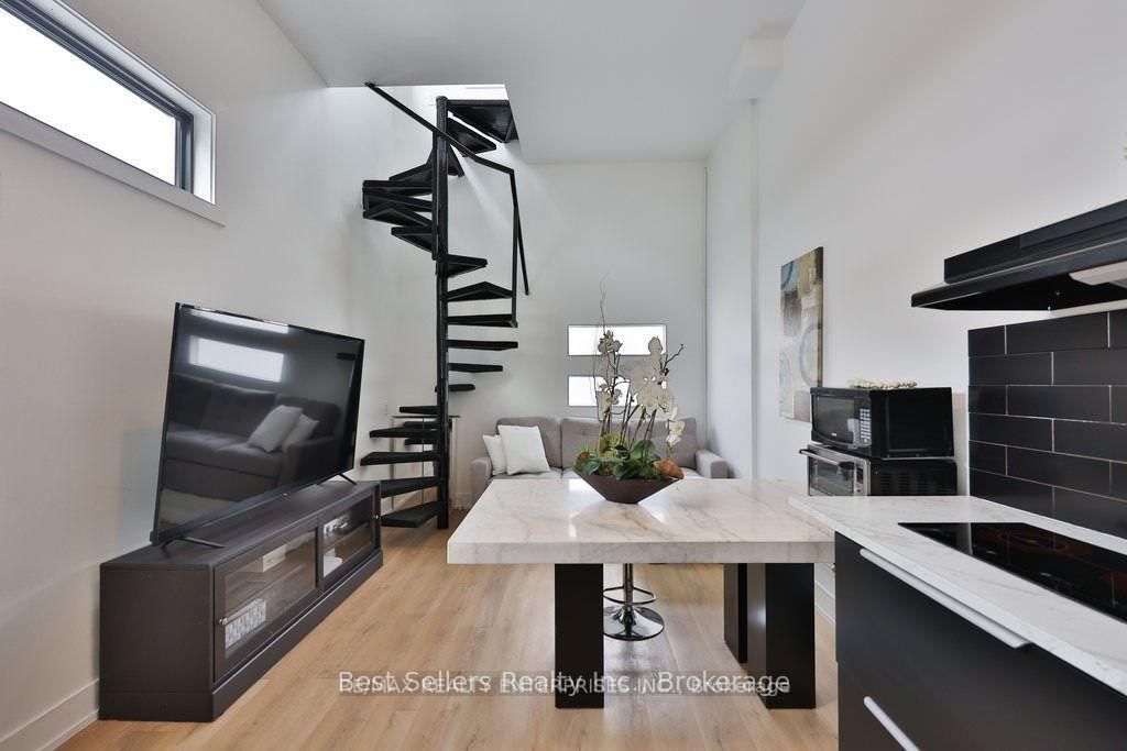 172 Royal York Road 2
