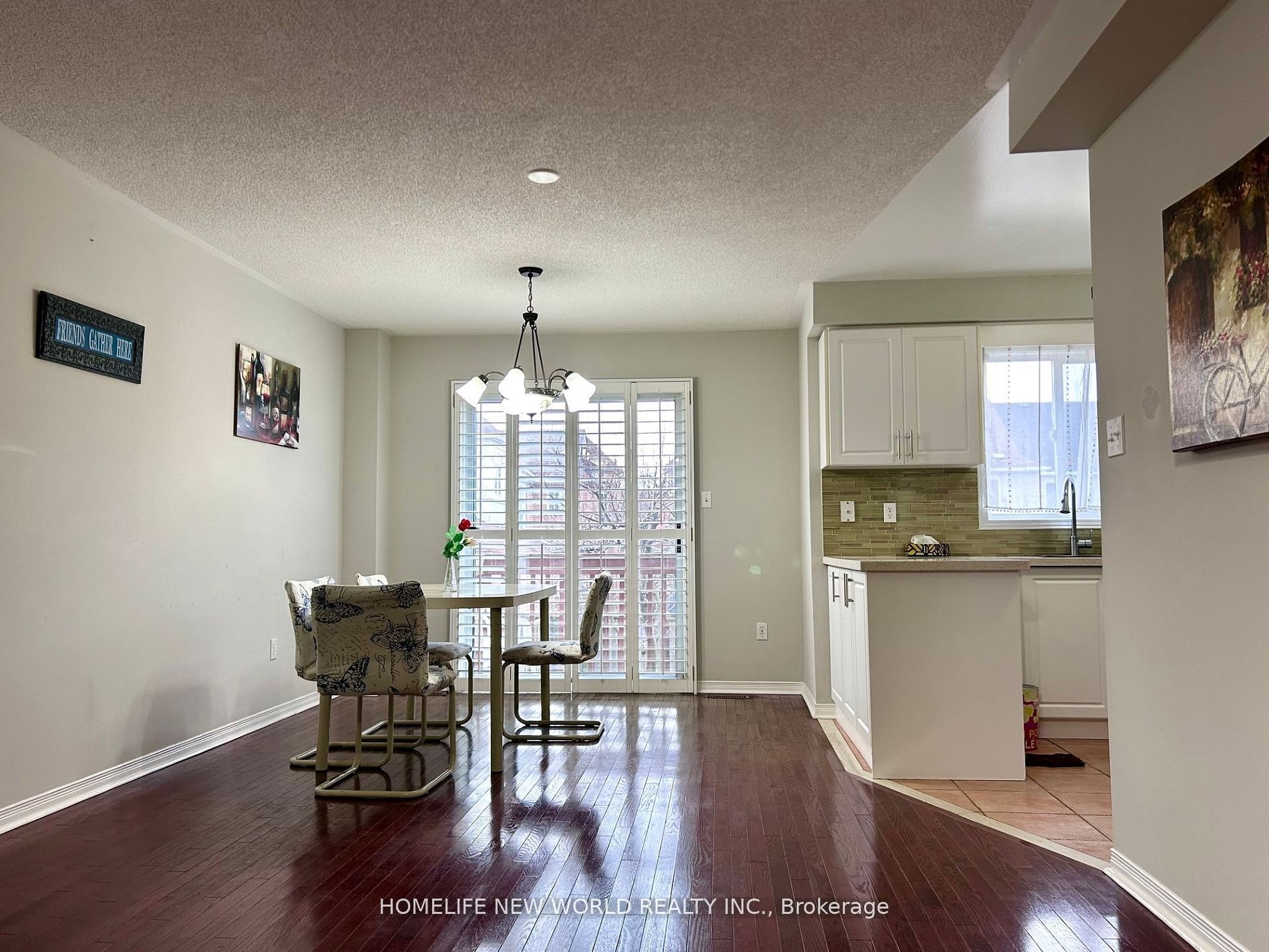 65 Warren Bradley Street