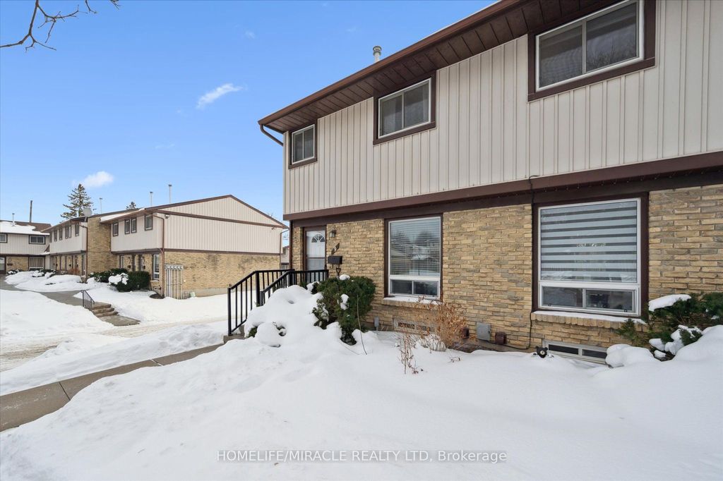 Photo of 210 Glamis Road #9, Waterloo, ON N1R 6L3 (MLS # X12785160)