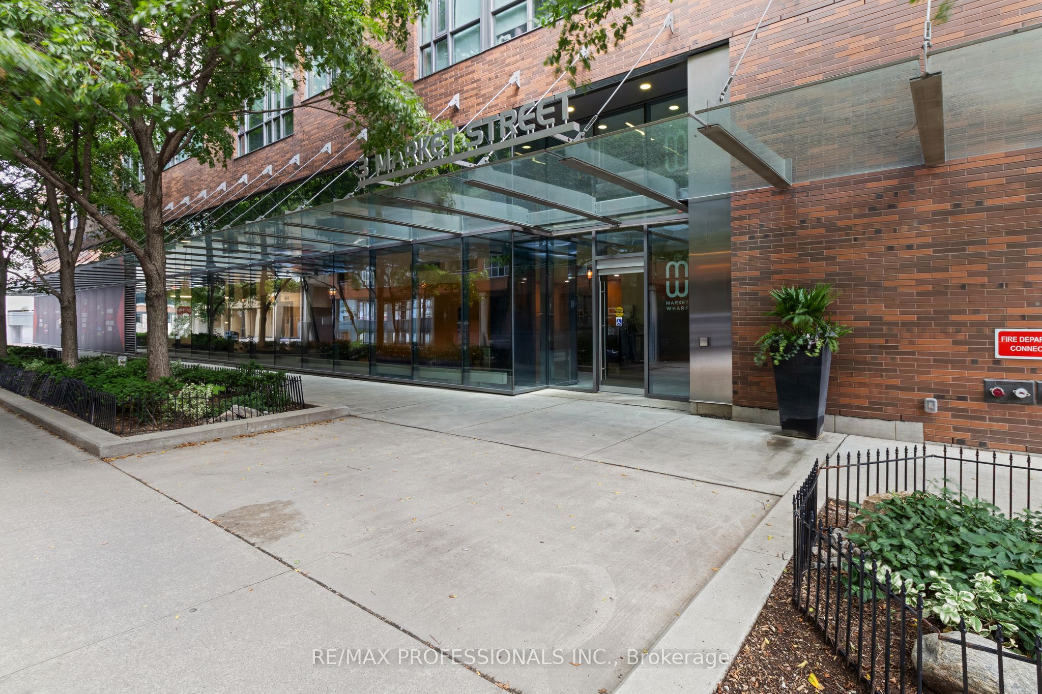 3 Market Street 422