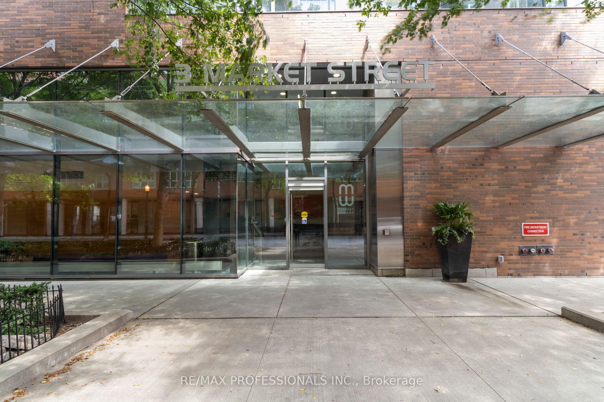 3 Market Street 422