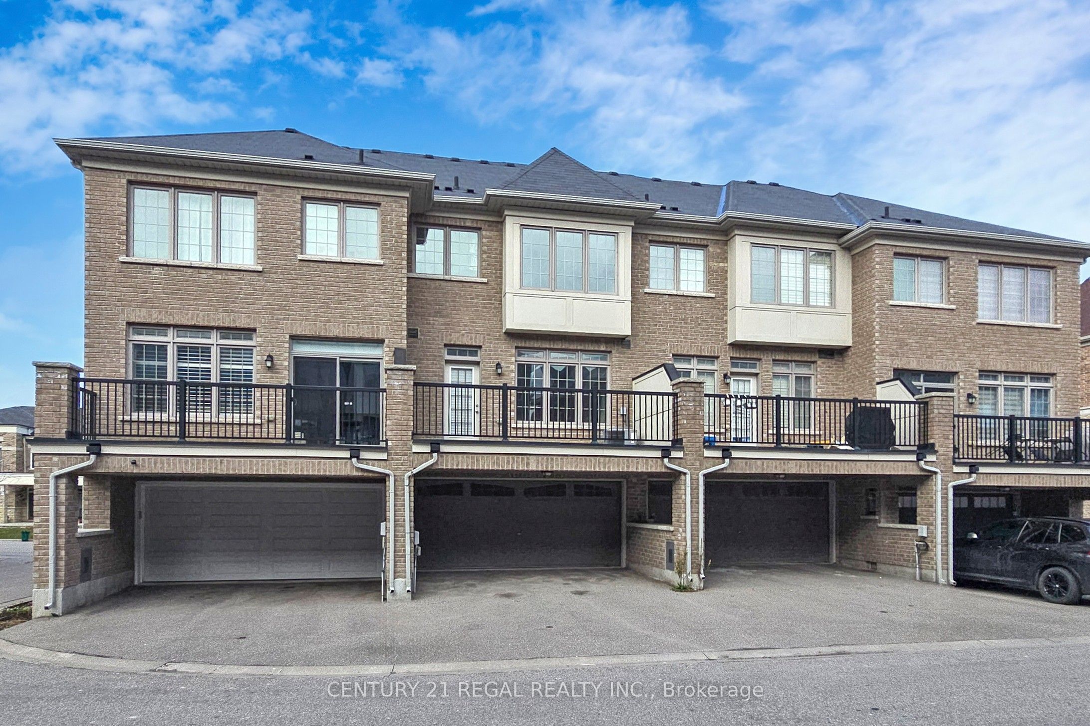 29 Rougeview Park Crescent