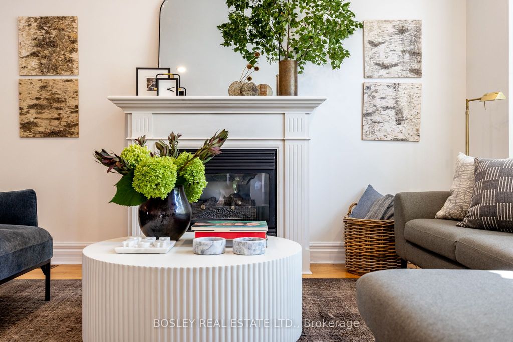 Photo of 5 Lukow Terrace, Toronto, ON M6R 3B7 (MLS # W12413335)