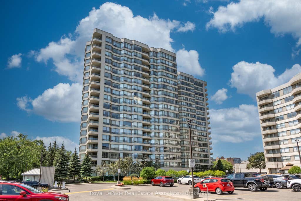Photo of 75 King Street E #1611, Mississauga, ON L5A 4G5 (MLS # W13652670)