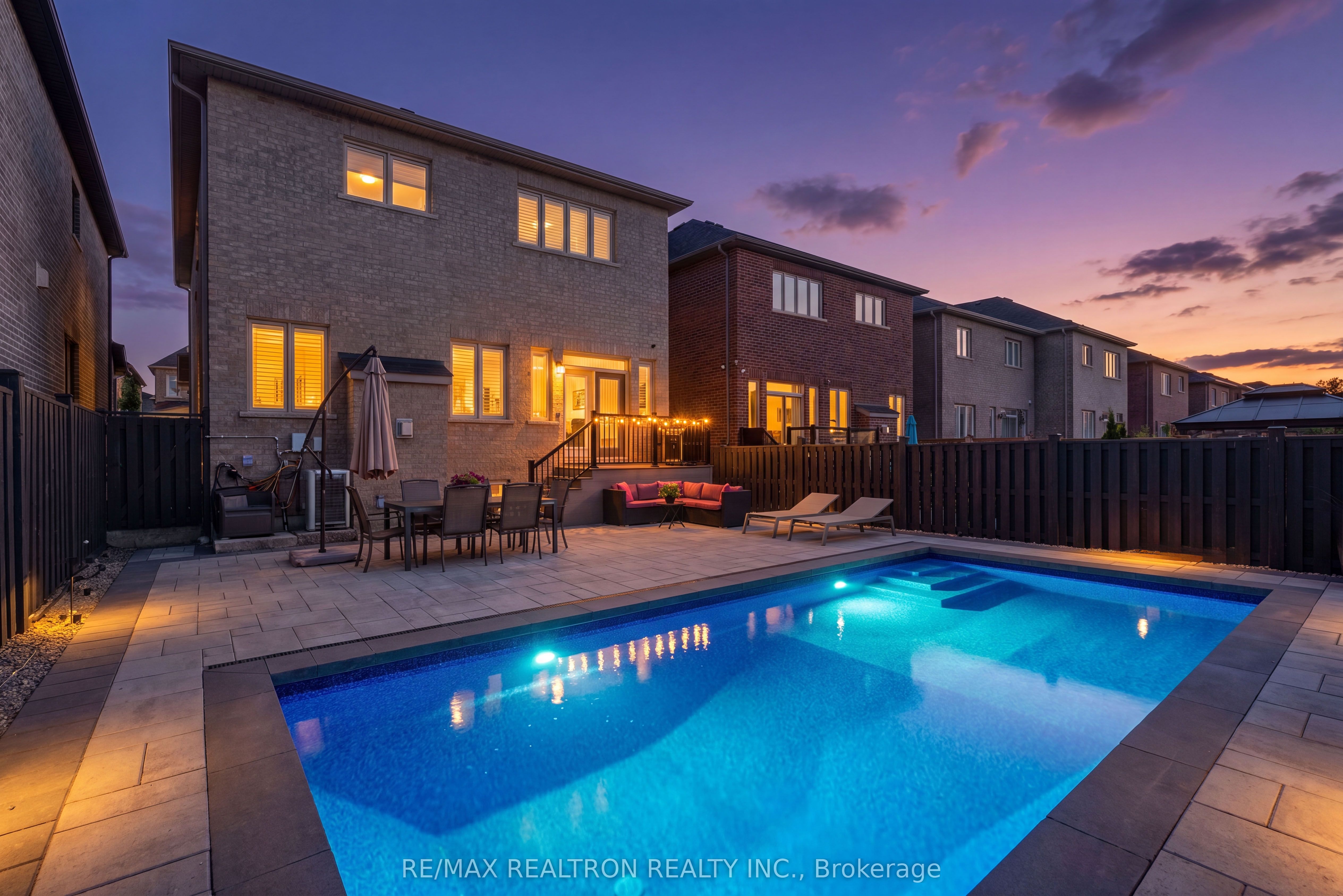 595 Pleasant Ridge Avenue