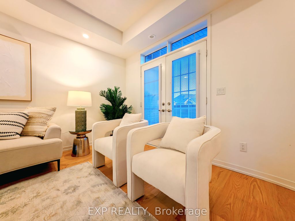 Photo of 340 Clay Stones Street, Newmarket, ON L3X 0M1 (MLS # N13023312)