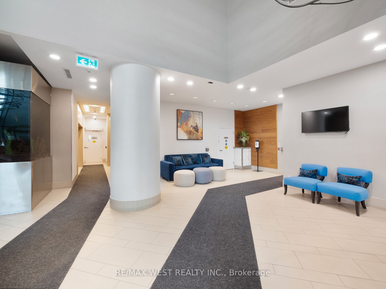 2230 Lake Shore Boulevard W 1808