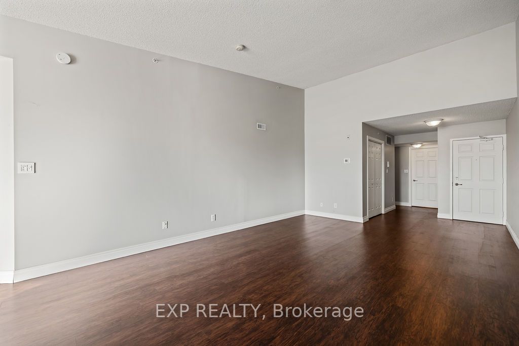 1411 Walker's Line 411